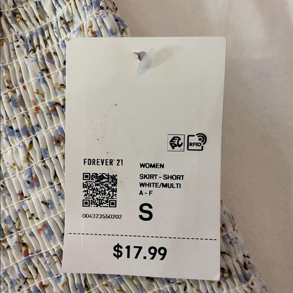 SOLD: Floral matching set NWT skirt and shirt - Picture 3 of 3